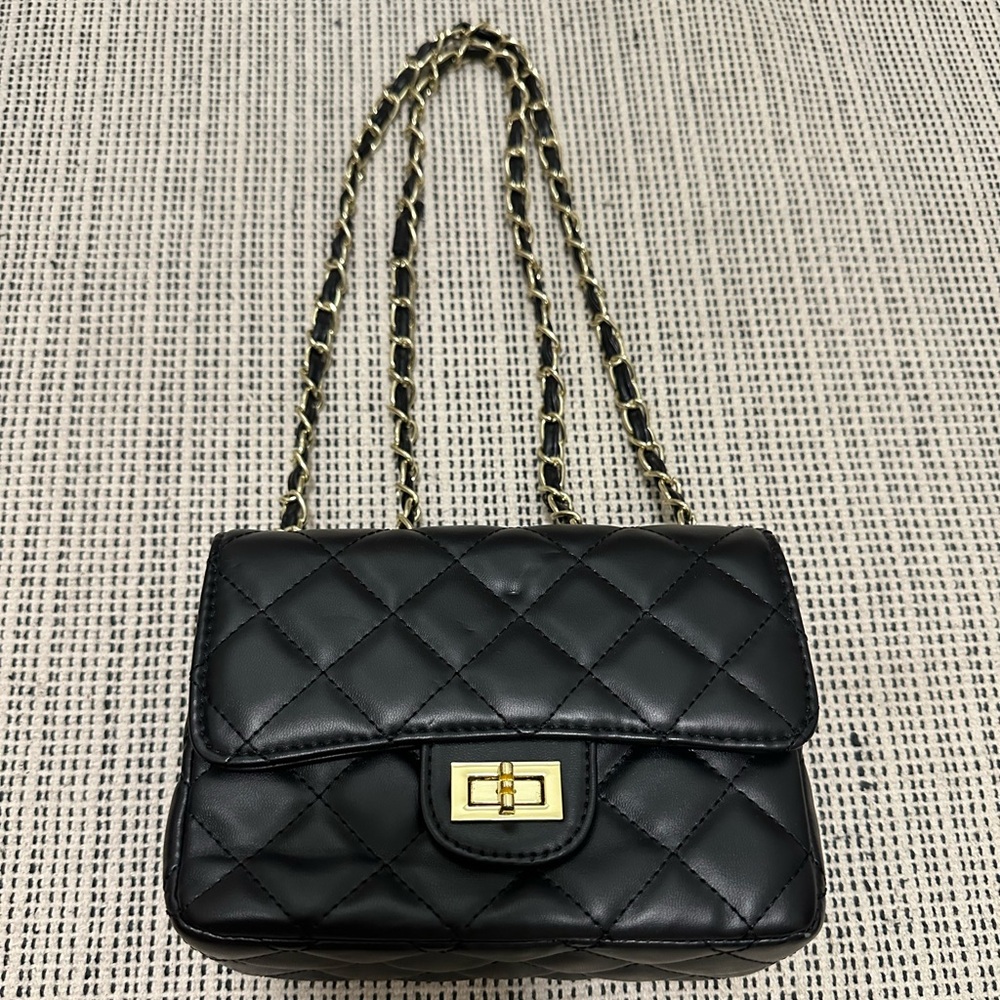 Black Quilted shoulder Bag